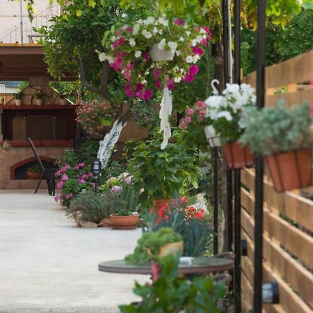 Liovore Apartments ليغيا المظهر الخارجي الصورة