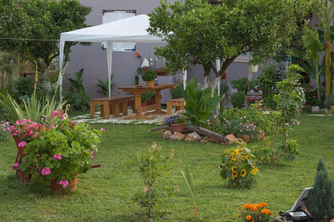 Liovore Apartments ليغيا المظهر الخارجي الصورة